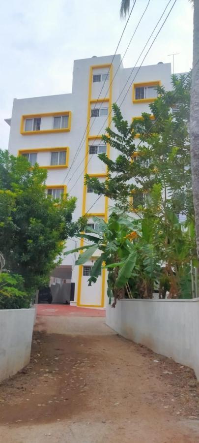 Nachiyar Suites Thiruvananthapuram Eksteriør bilde